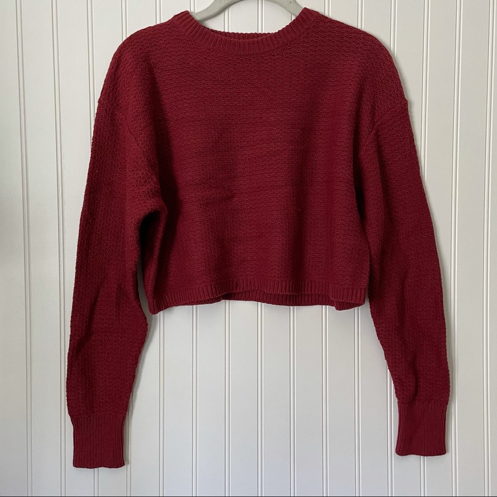 Abound Burgundy cropped long sleeve sweater
